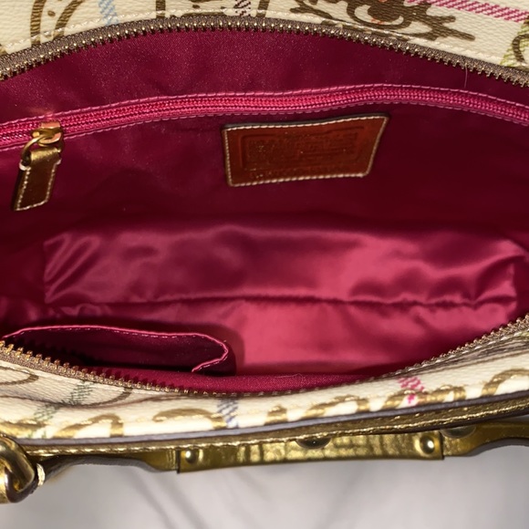 Coach Purse - Picture 4 of 4